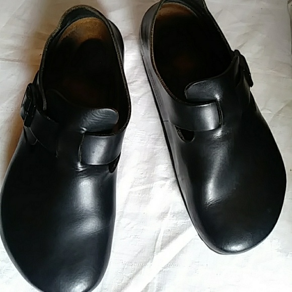 birkenstock closed back clogs